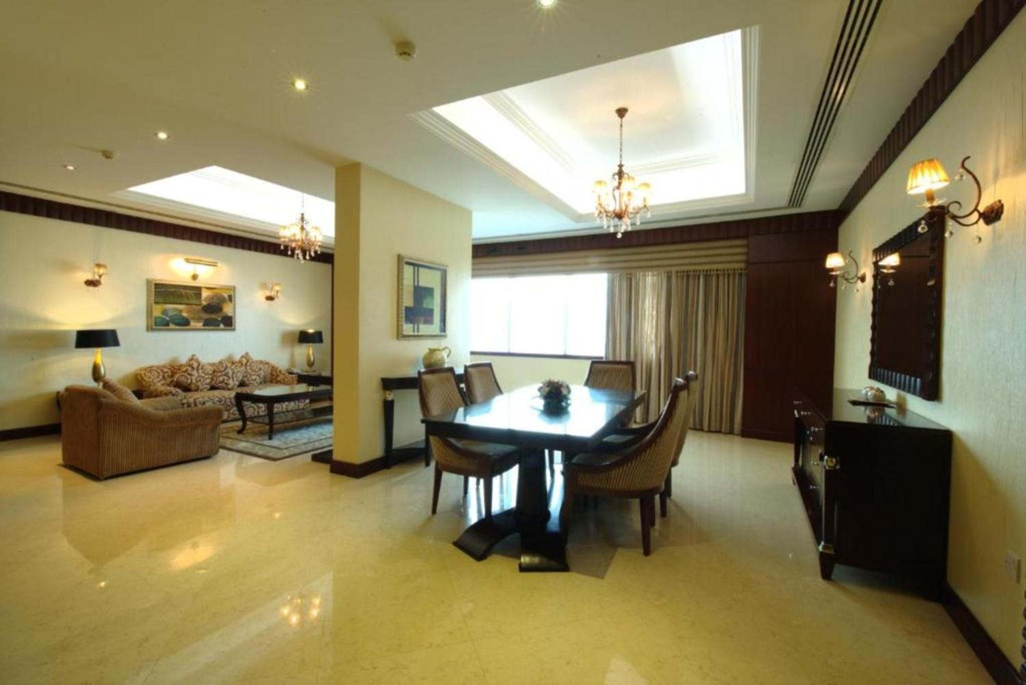 Concorde Hotel Near Exhibition Center By Palette Resorts フジャイラ エクステリア 写真