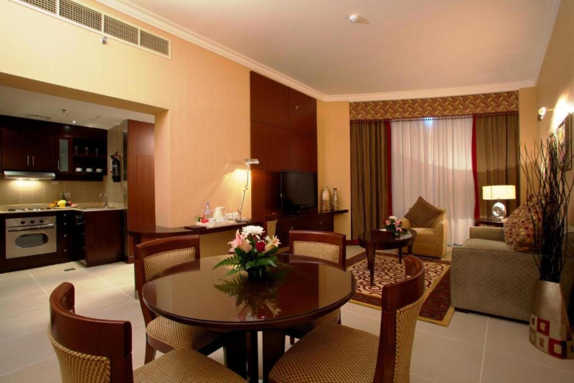 Concorde Hotel Near Exhibition Center By Palette Resorts フジャイラ エクステリア 写真